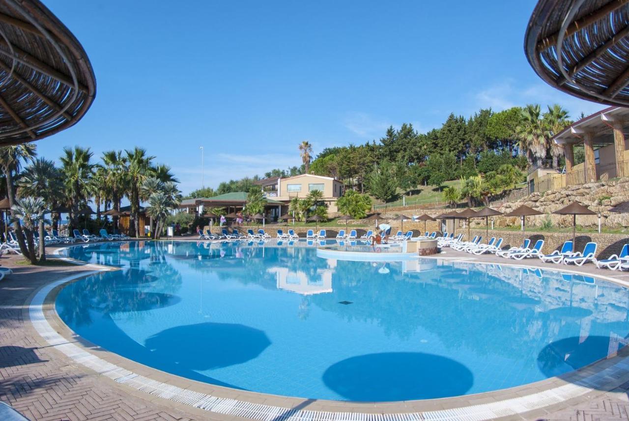 Th Le Castella - Baia Degli Dei Village エクステリア 写真